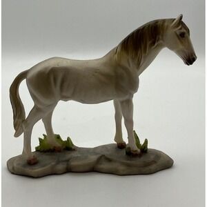Vintage Ceramic Horse Figurine Western Decor Animal Lover Equestrian Gray‎ 4.25"
